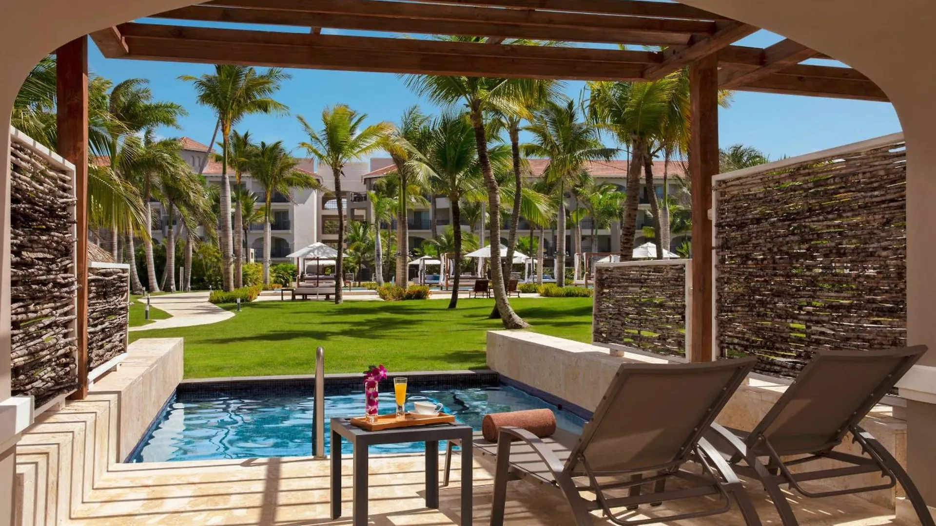 Secrets Royal Beach Punta Cana (Adults Only) אתר נופש